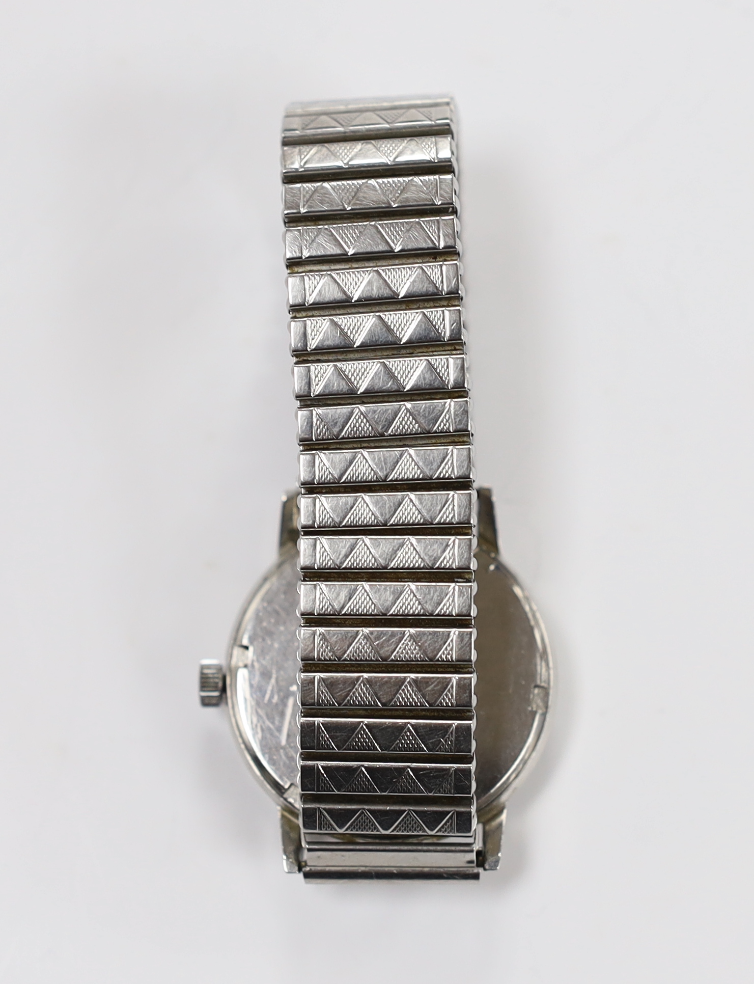 A gentleman's stainless steel Omega Seamaster 600 manual wind wrist watch, on associated flexible strap, case diameter 35mm.